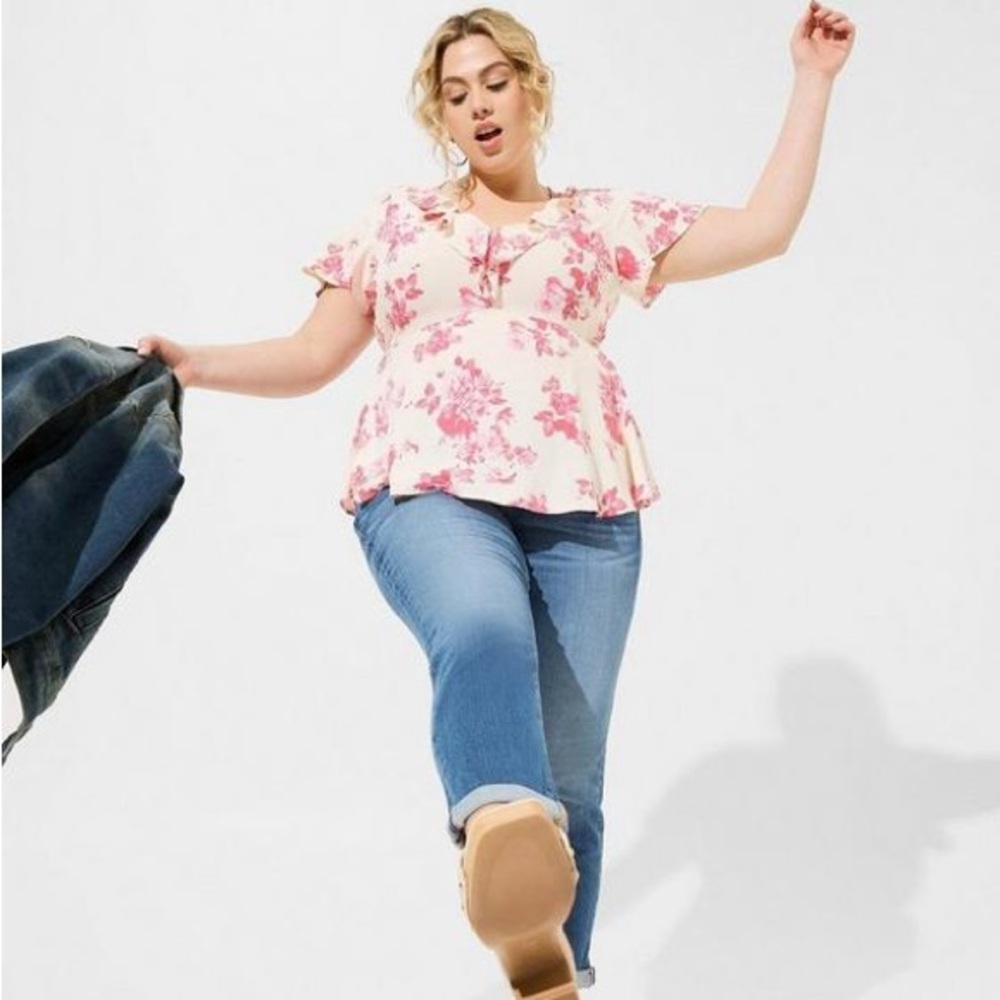 Torrid Georgette Ruffle Detail Top - Picture 4 of 7